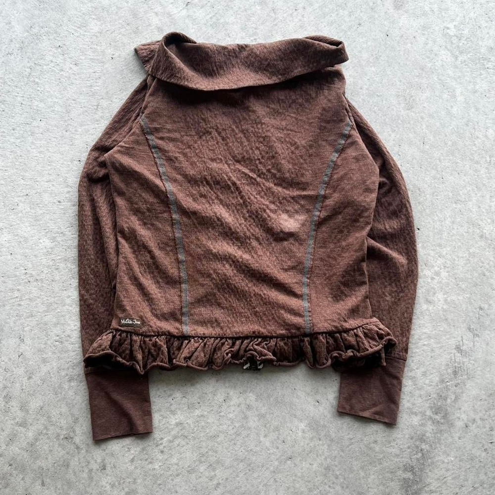 Really Cute Zip Up With Ruffles - Picture 5 of 7